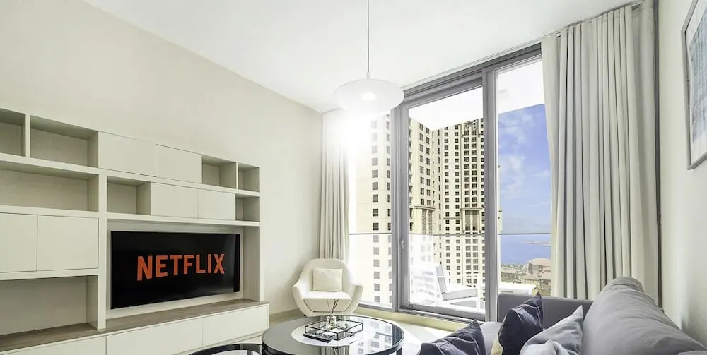 LUX Contemporary Suite Marina View 3