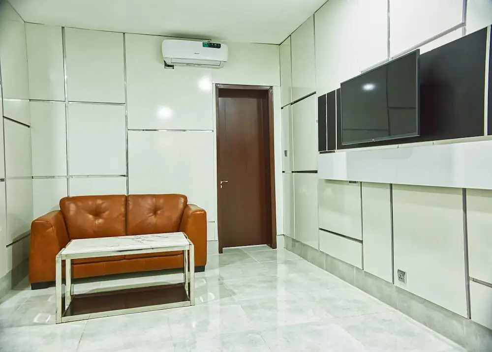 RBT Hotel