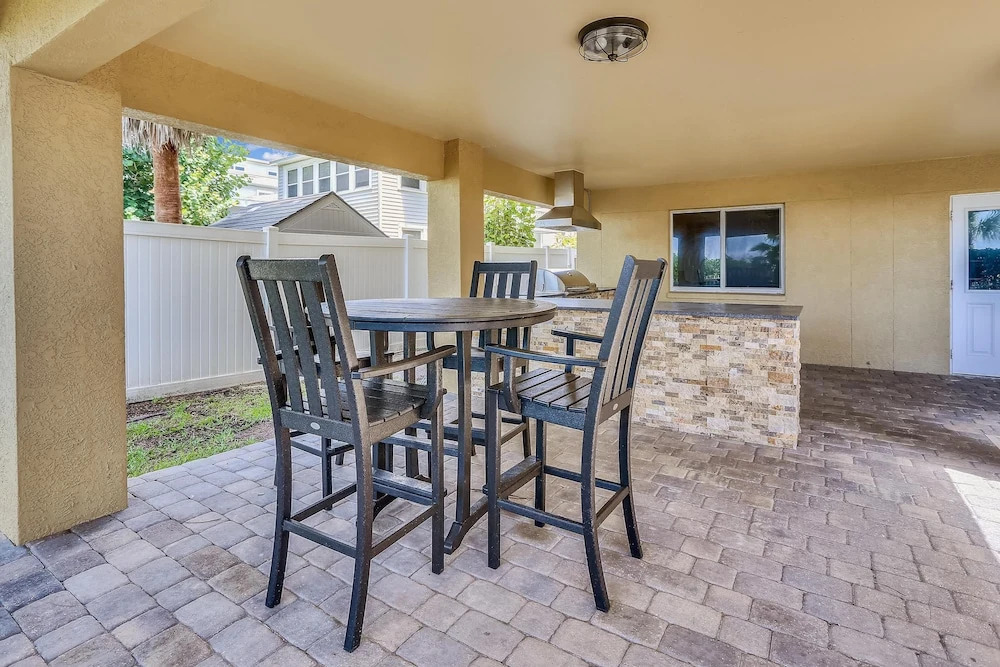 Hidden Treasure - Beach Front, Pool-spa