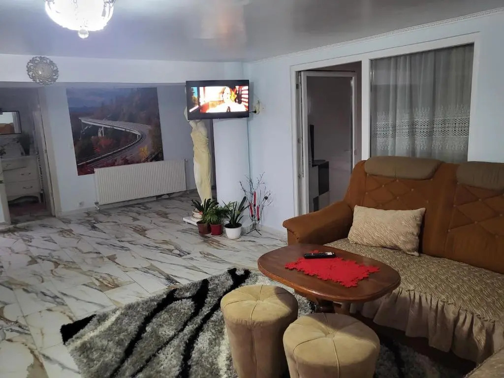 Apartament cu terasa si gratar