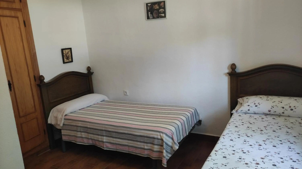 Chalet con piscina privada, natural y acogedor