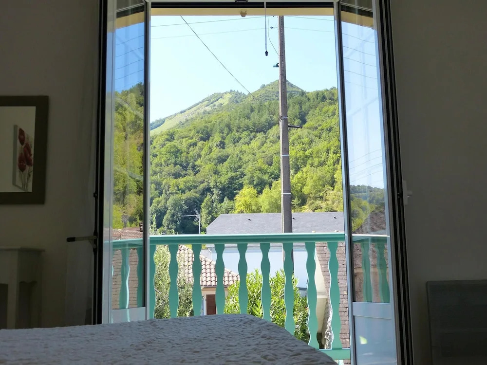 House With 2 Bedrooms in Lourdes, With Wonderful Mountain View, Furnis