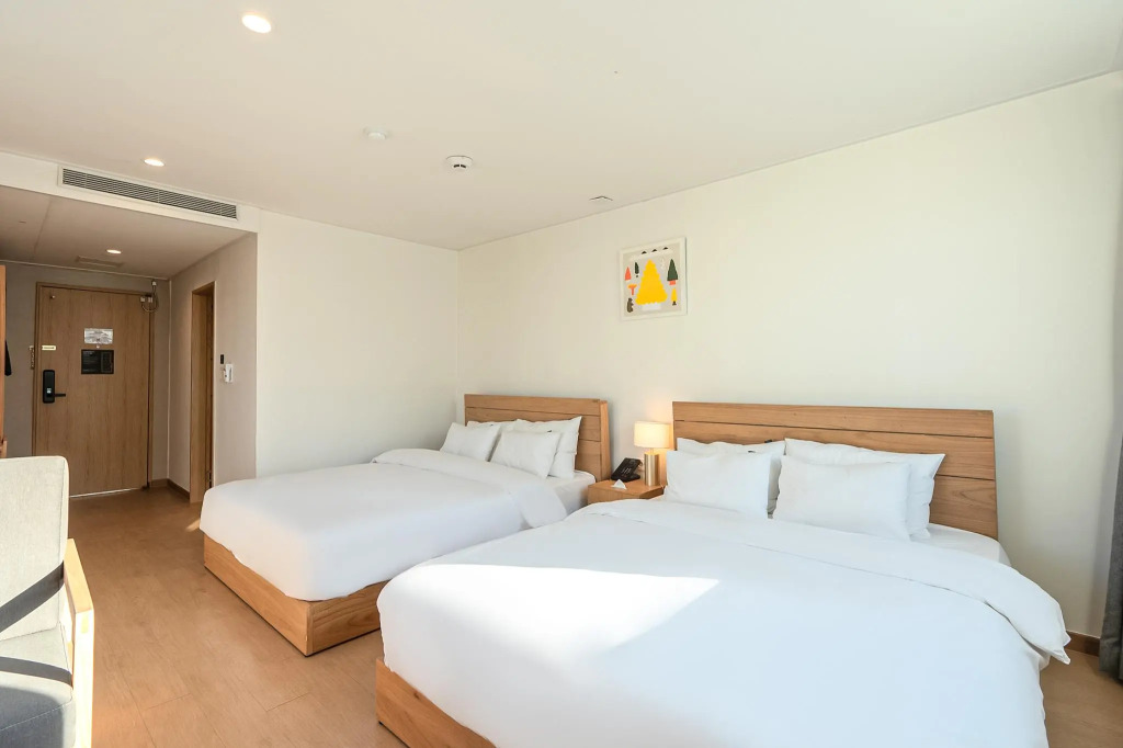 Heyy Seogwipo Hotel