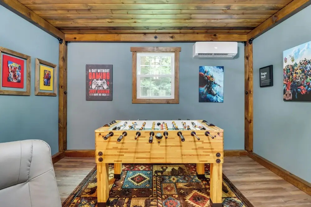 Hot Tub, Beach Access: Albrightsville Retreat