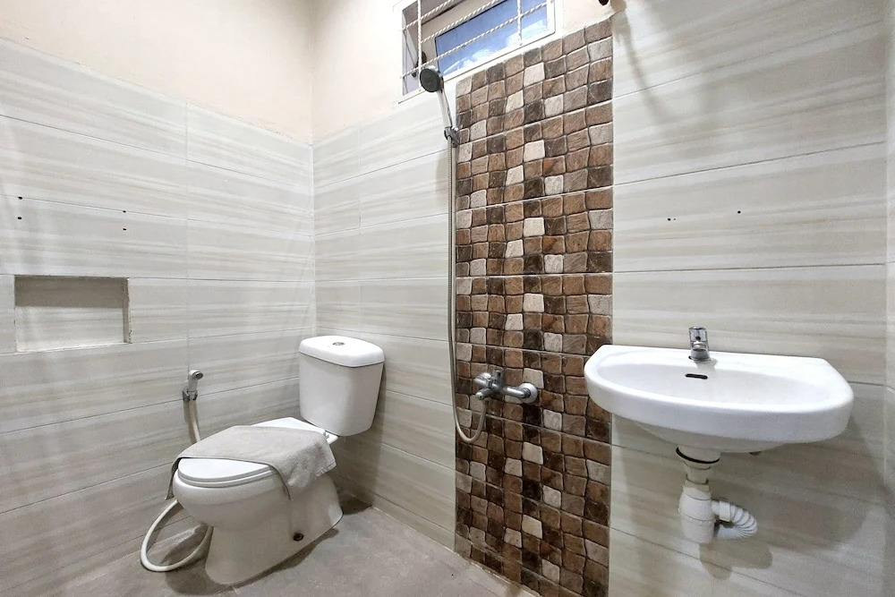R Residence