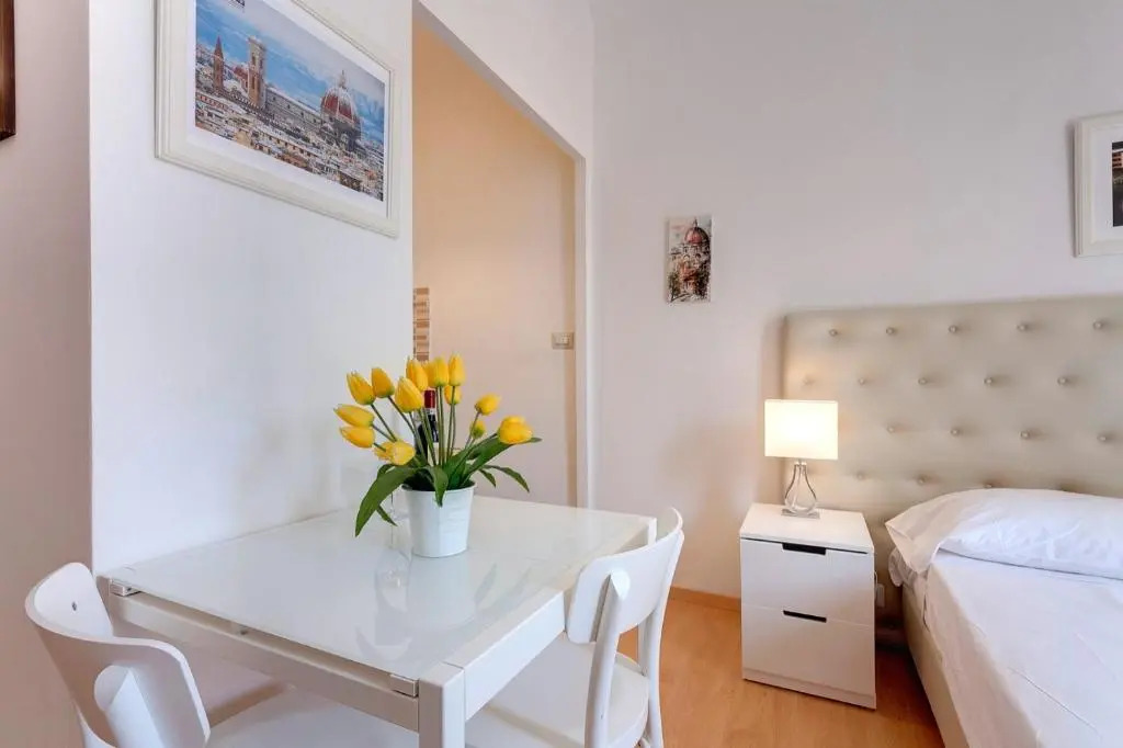 Silvio studio apartment for 2 people, Florence