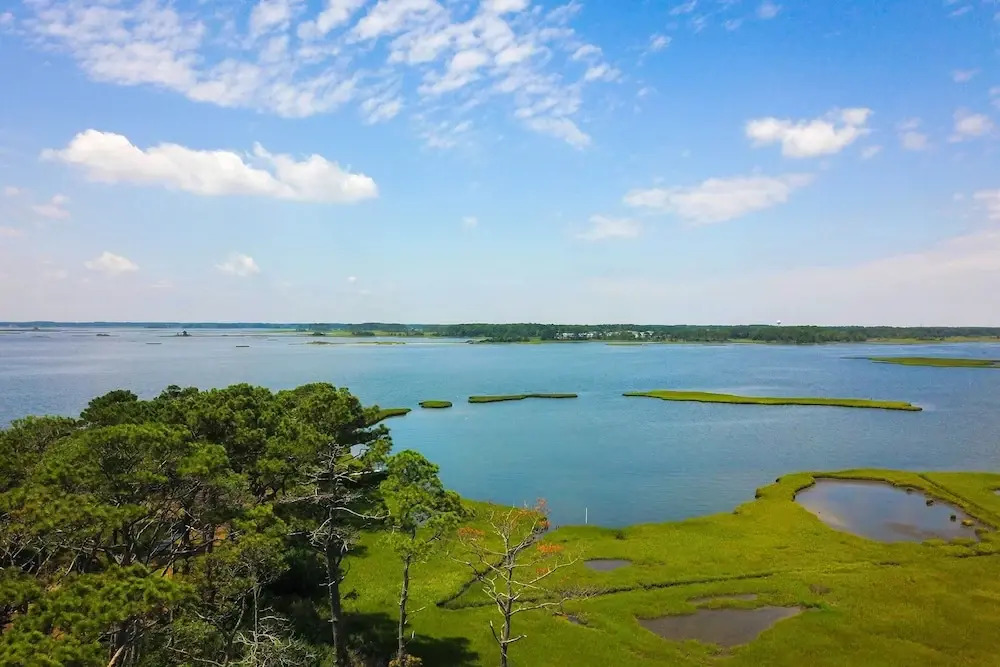 Fire Pit + Views: Canal-front Fenwick Island Home