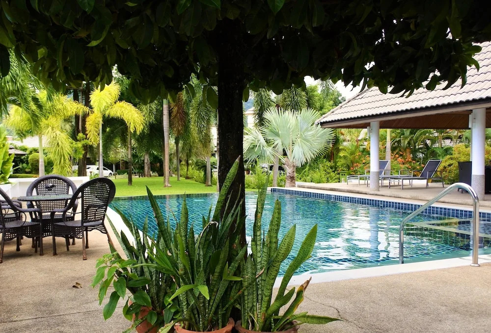 House With 3 Bedrooms in Rawai, With Private Pool, Enclosed Garden and