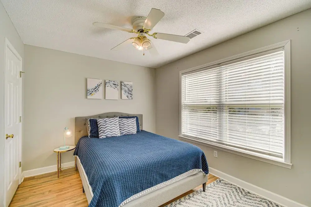 Walk to Beach: Home w Pool Access in Gulf Shores