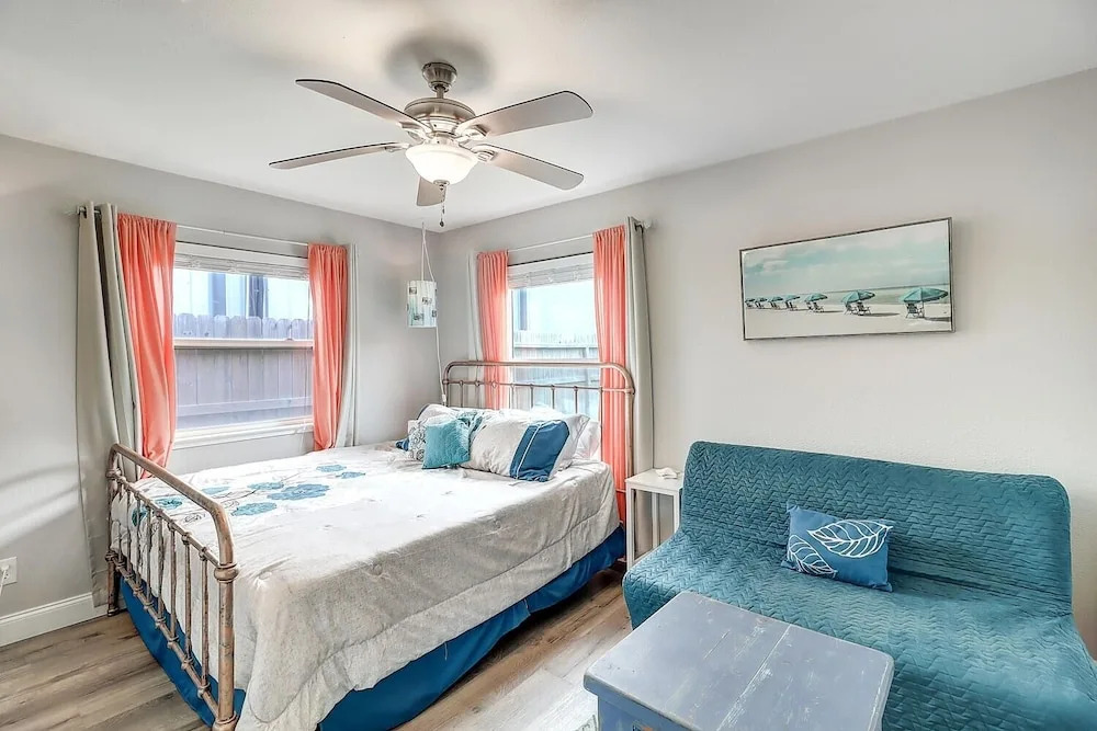 Jewel's Peace Of Paradise 2 Bedroom Home by RedAwning