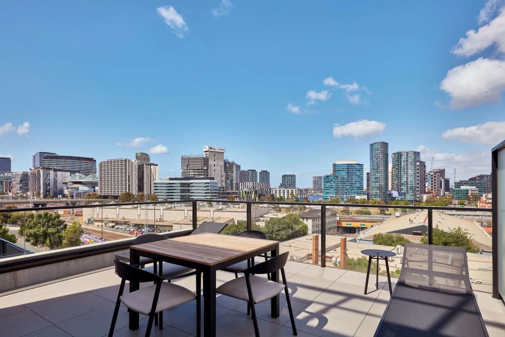 Melbourne City Apartment Hotel