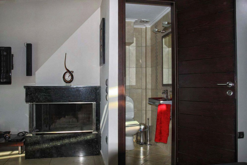City & Sea Two Floor Flat with View Next to Metro