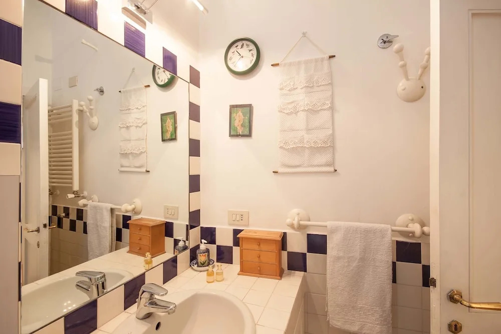 Rome Accommodation - Palazzo Massimo