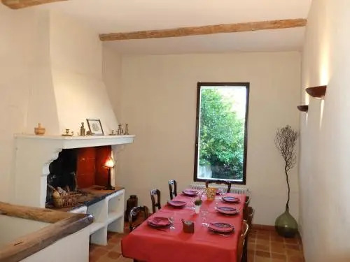 Appartement sur les quais de la Sorgue