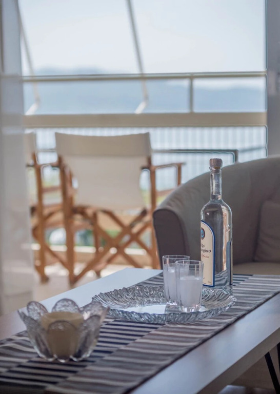 Seafront Apartment Grace