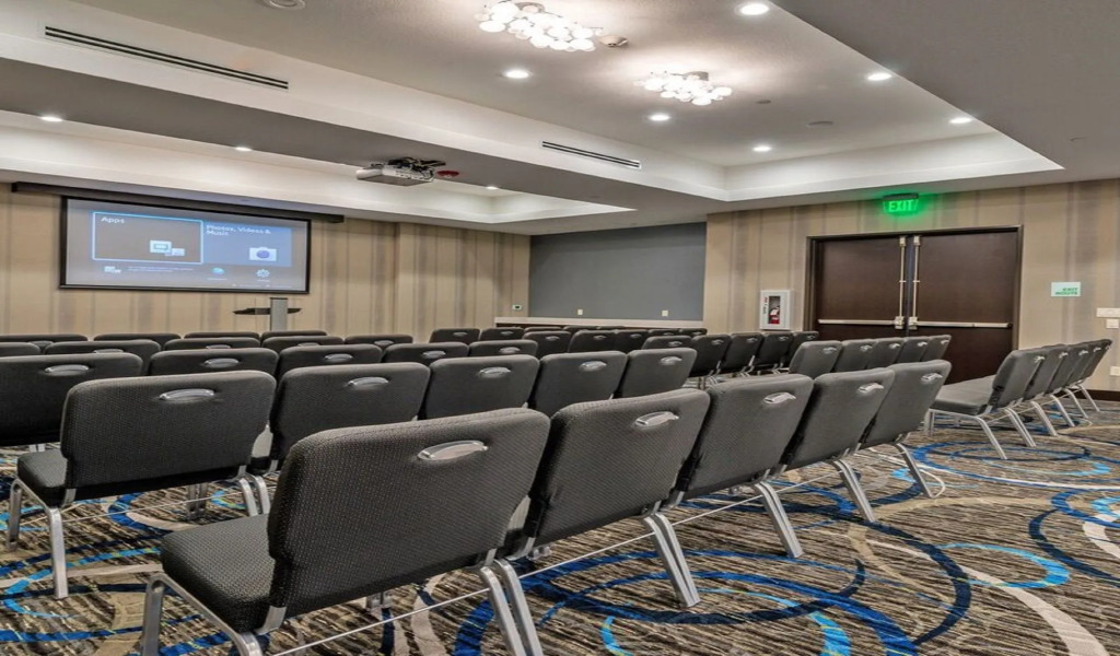 Holiday Inn Austin Airport by IHG