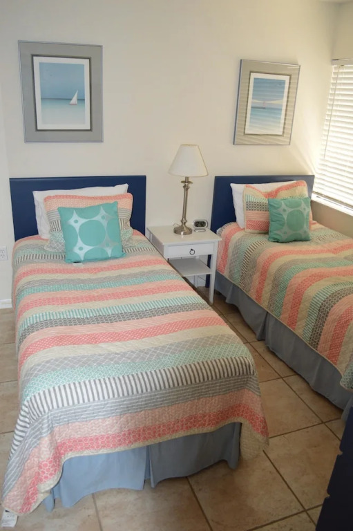 Cove II 521F 2 Bedroom Holiday home By Midnight Cove II