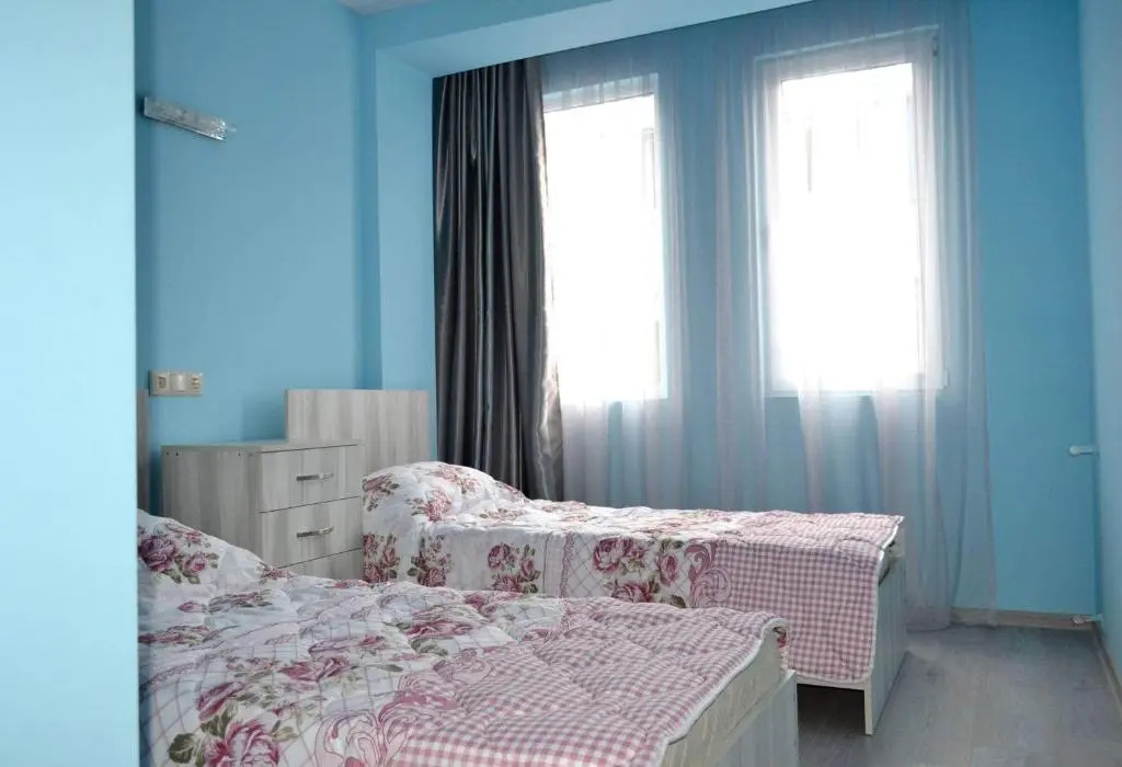 Apt On Lermontov 37 B