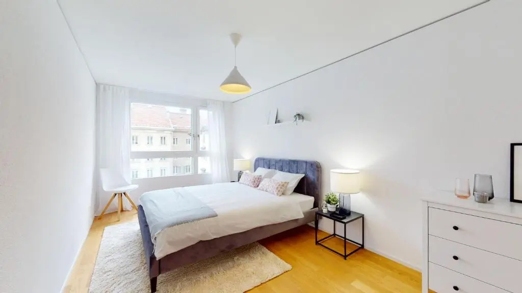 Sublime contemporary apartment in the city centre