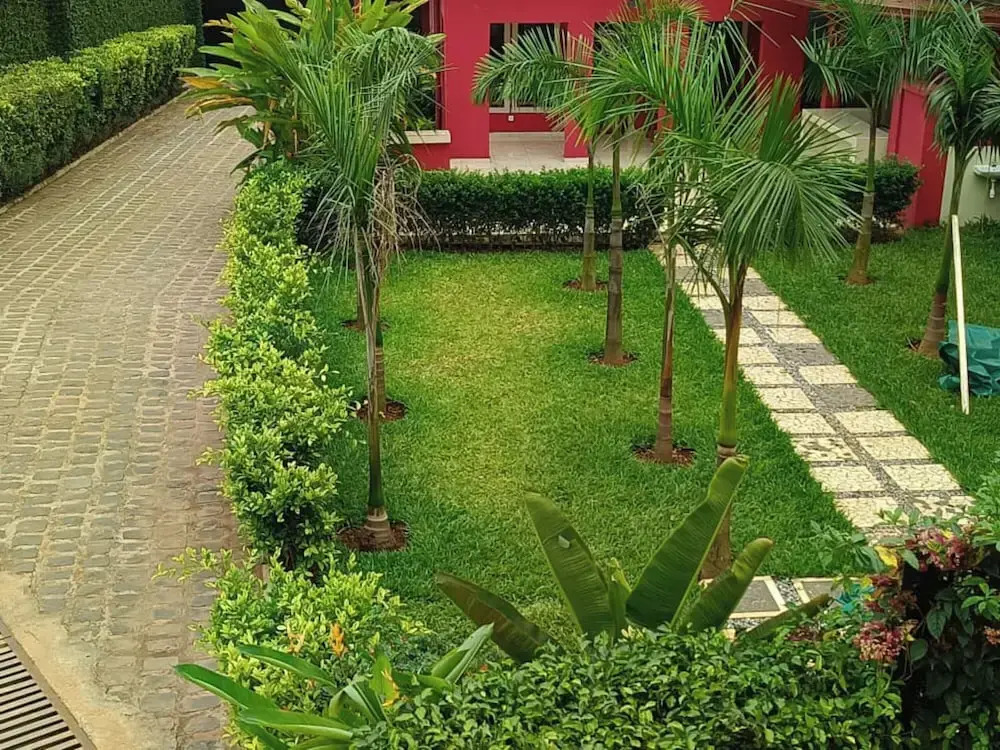 Riad Prince Louis