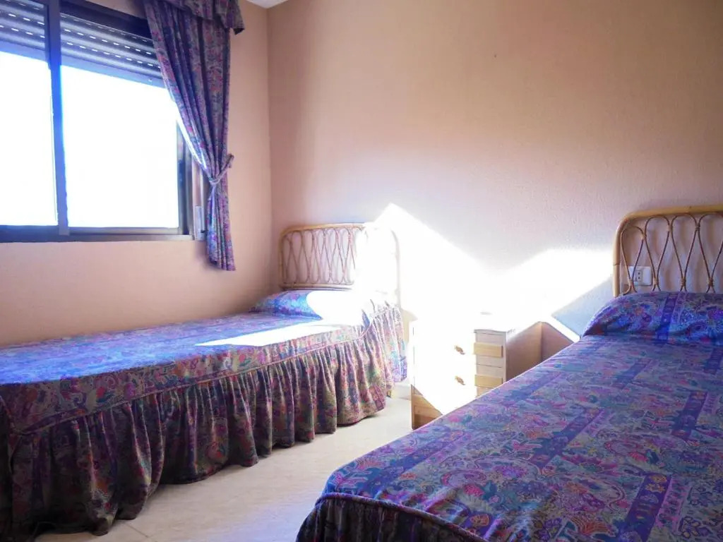 Apartamentos Alboran 4/6 Lek