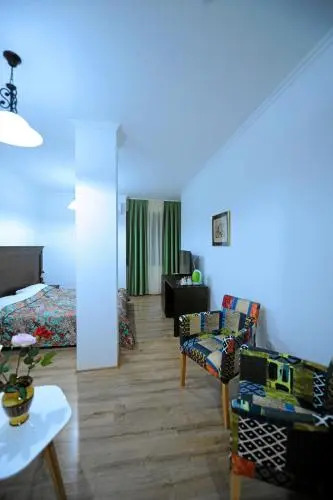 Vu-Dent Apartments