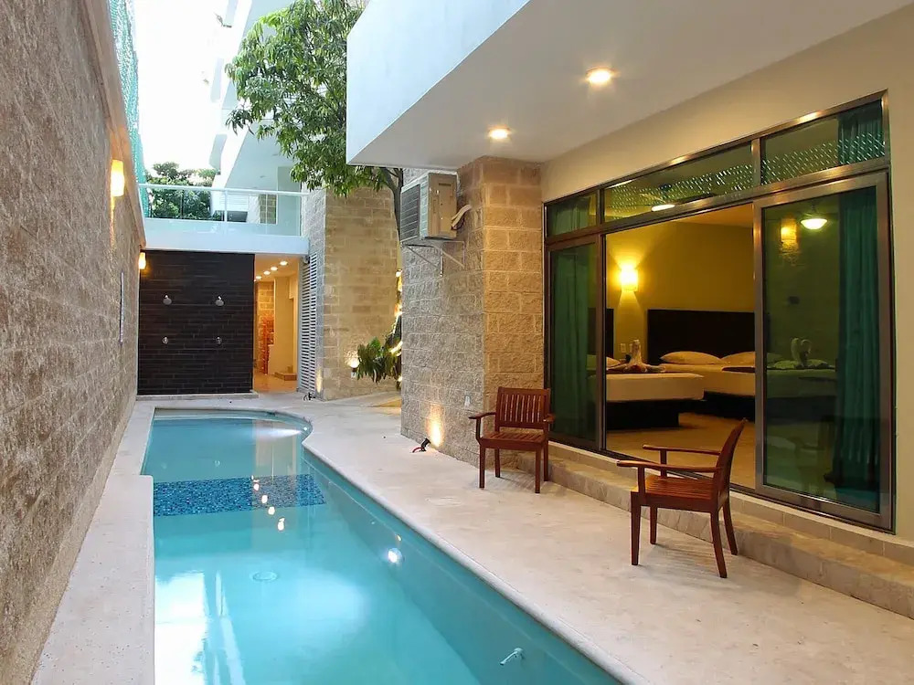 Angelos Hotel