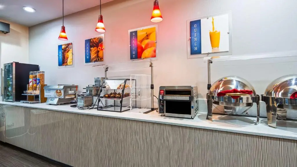 Sonesta Essential Orlando Airport