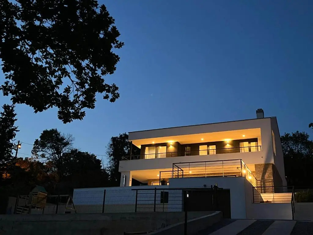 Villa Zara Bella Vista