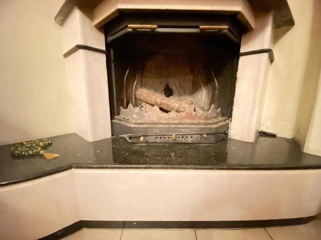 Florina House - Spacious with 2 Bedrooms and mountain view