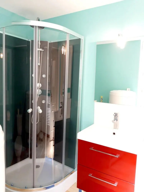 House with 5 Bedrooms in Grandcamp-Maisy, with Wonderful City View, Furnished Terrace And Wifi - 100 M From the Beach