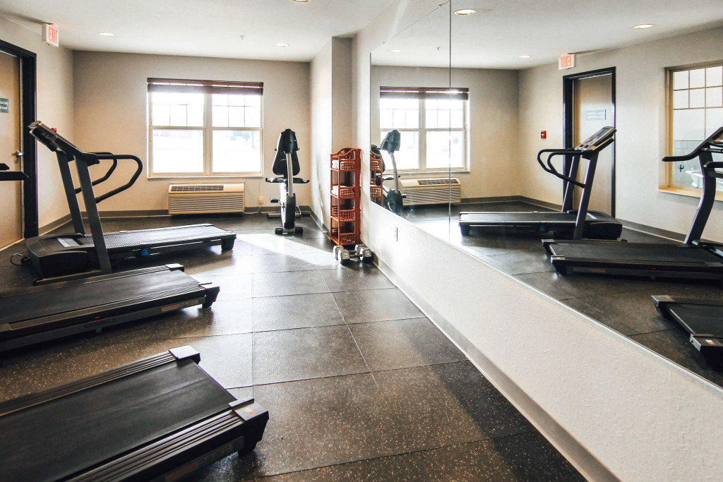 Country Inn & Suites by Radisson, Stockton, IL