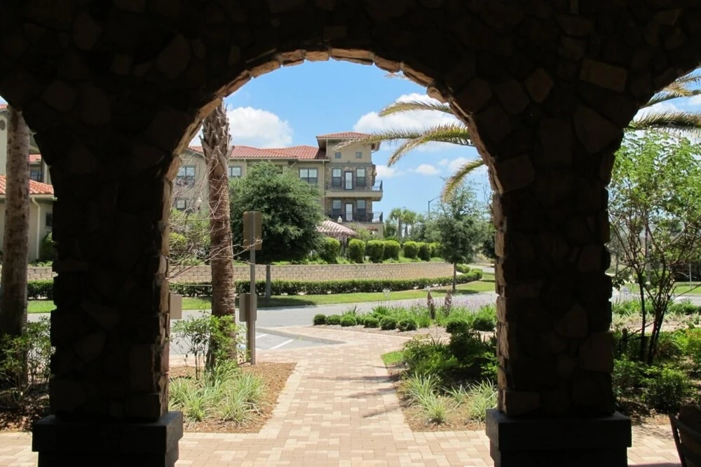 907 Bella Piazza