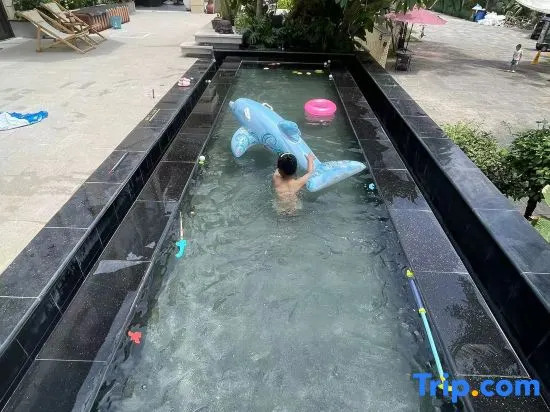 Jinghong City One-Day and One-night Homestay