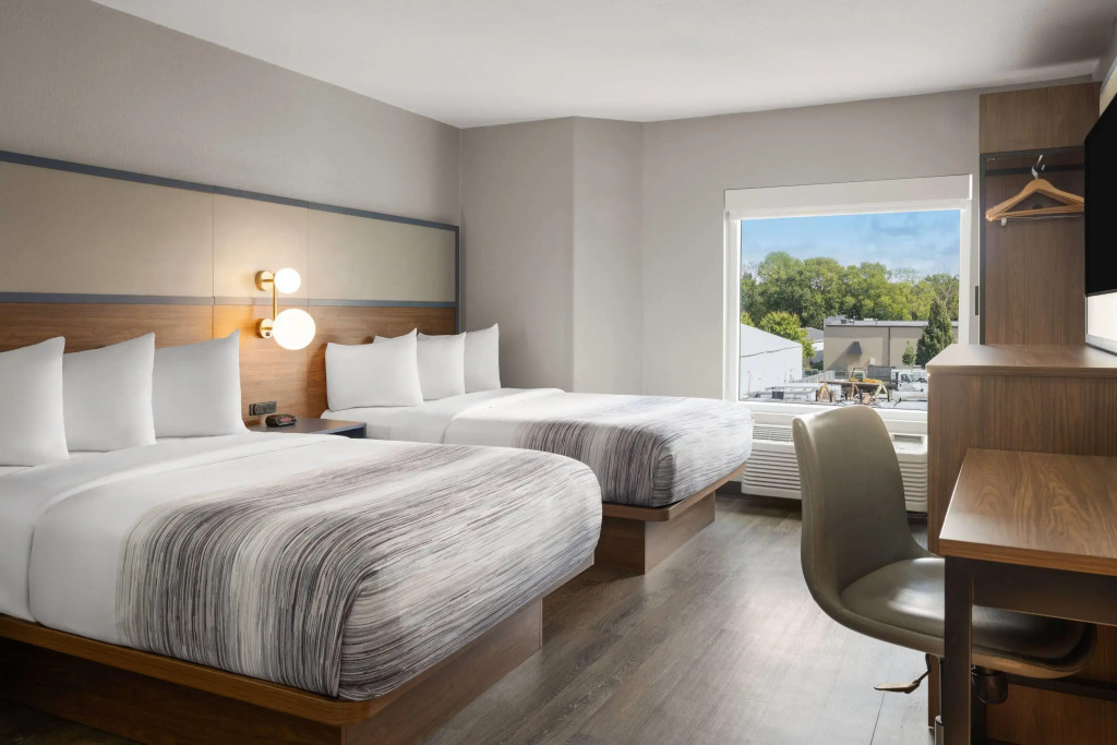 AmericInn by Wyndham Urbana Champaign University Area