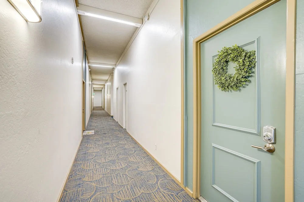 Tranquil Walnut Creek Condo w/ Community Amenities