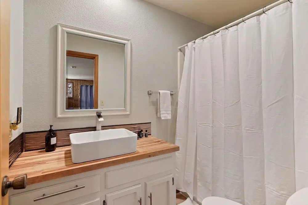 Pet-Friendly Pine Knoll Private Home with Hot Tub and Fire Pit by RedAwning