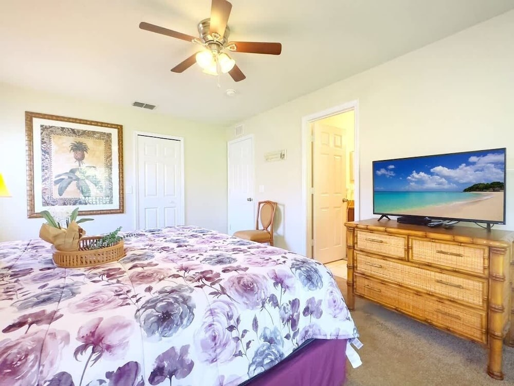 4br Resort Home With Pool And Lazy River Sleeps 10 4 Bedroom Townhouse