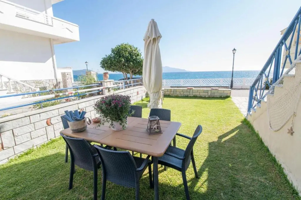 Lovely Seaside Apartment