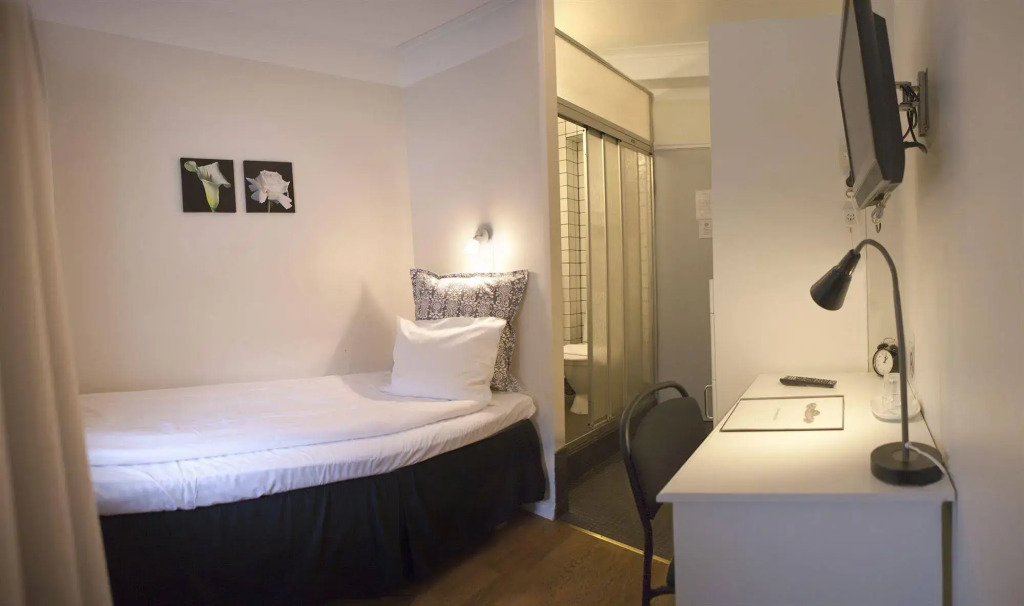 Hotel Forty Towers