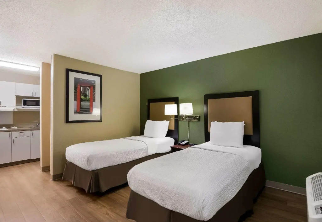 MainStay Suites Knoxville - Cedar Bluff
