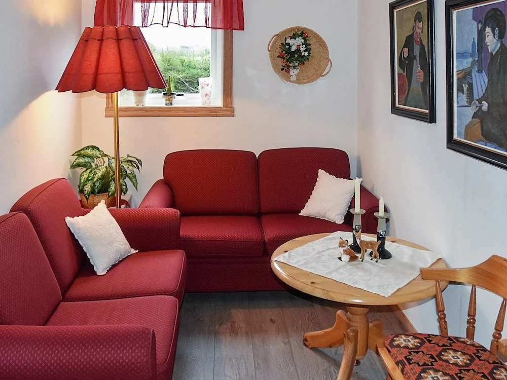8 Person Holiday Home in Sæbø