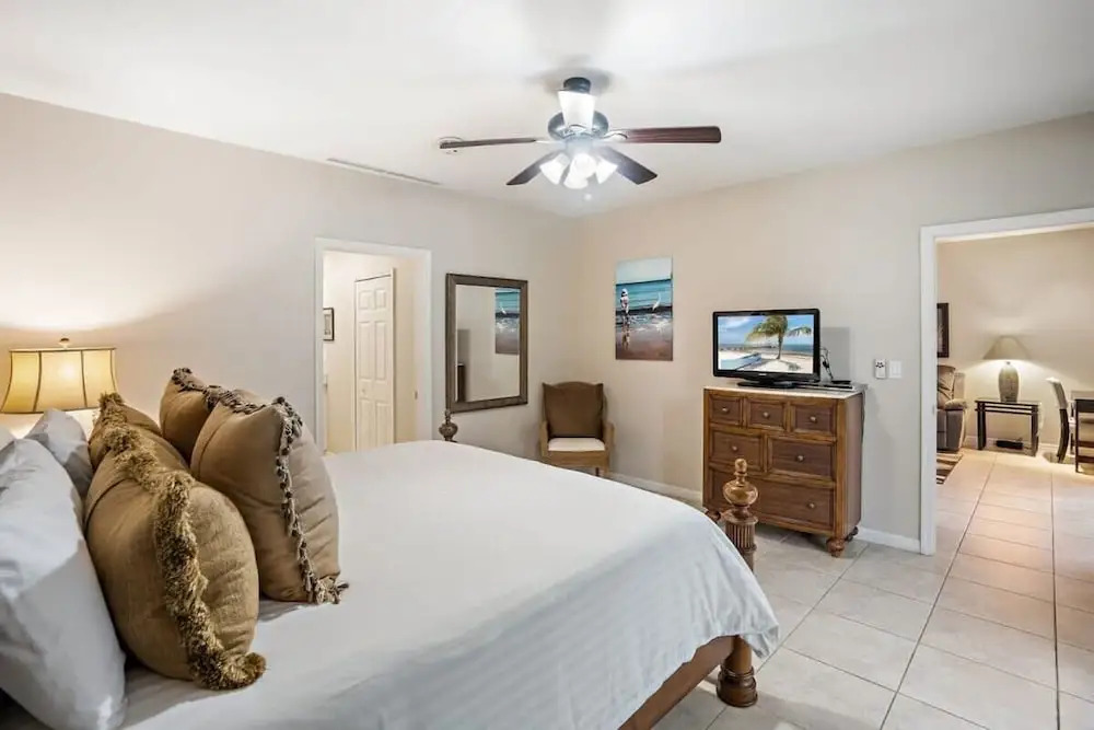 Ground-floor unit in front of lazy river pool at Pacifico in Coco