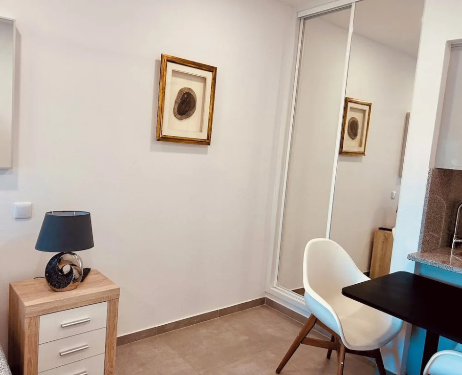 Lagos Marina View apt on Main Avenue Near Beaches