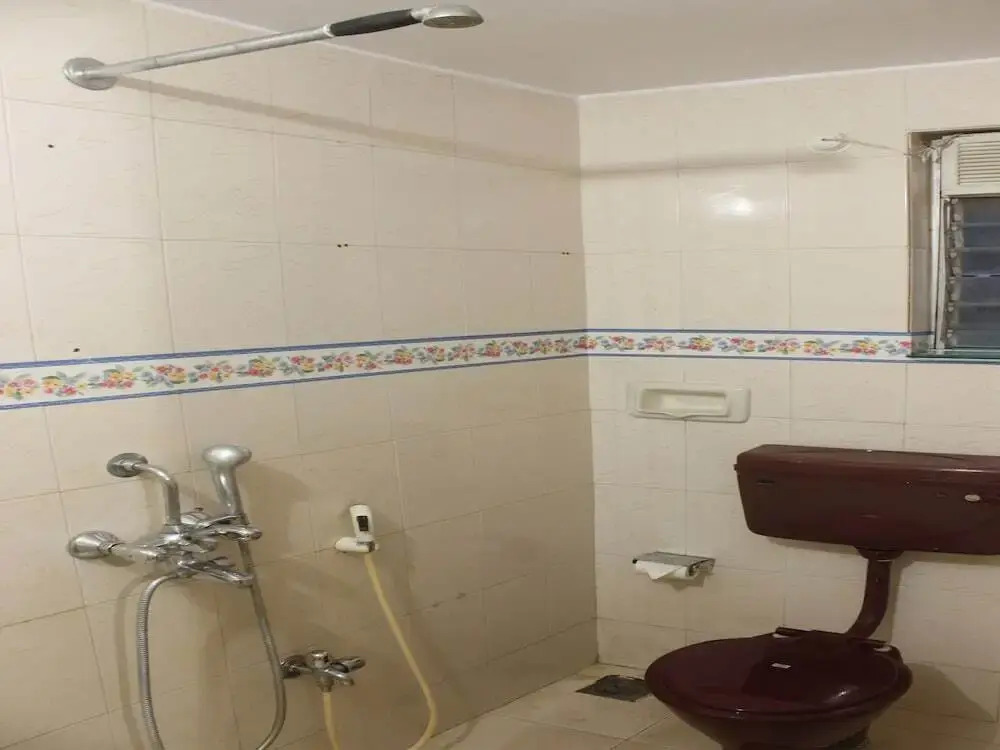 Poshak by OYO Rooms
