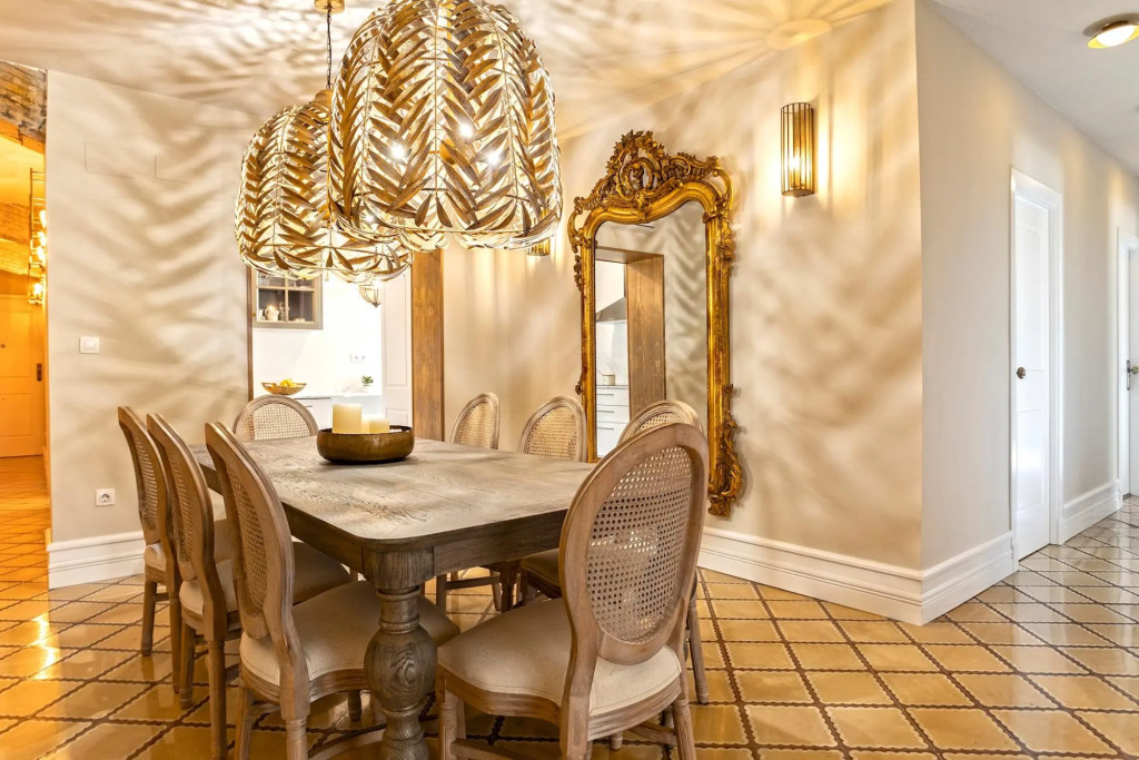 Exclusive 5BD apartment in down town Granada. Recogidas II