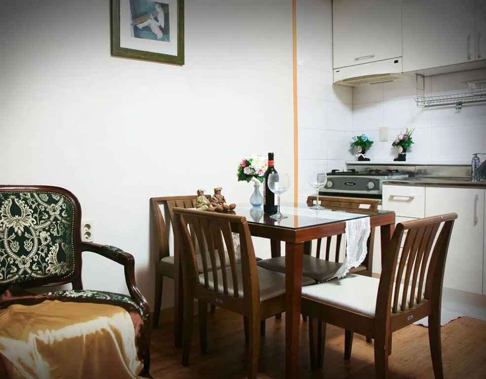 Four Season Pension