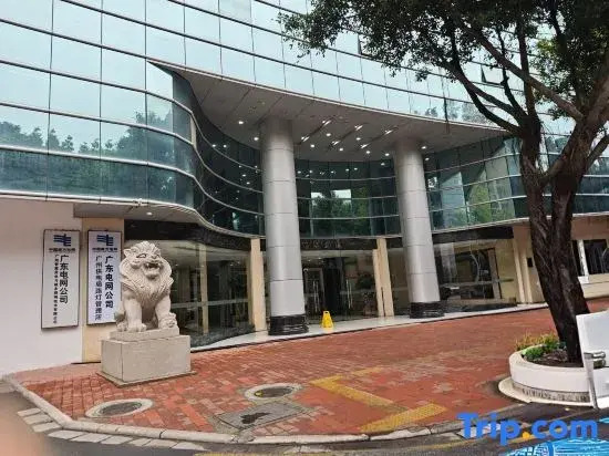 Guojin Hotel (Guangzhou Sun Yat-sen University South Campus Binjiang East Road Metro Station Branch)