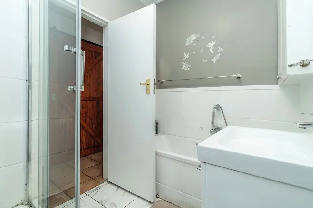 Exquisite 2 Bedroom Garden Townhouse in the Heart of Fourways