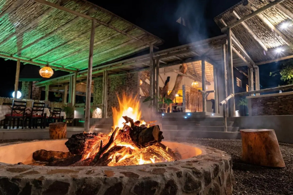 Gooderson Dumazulu Lodge & Traditional Village